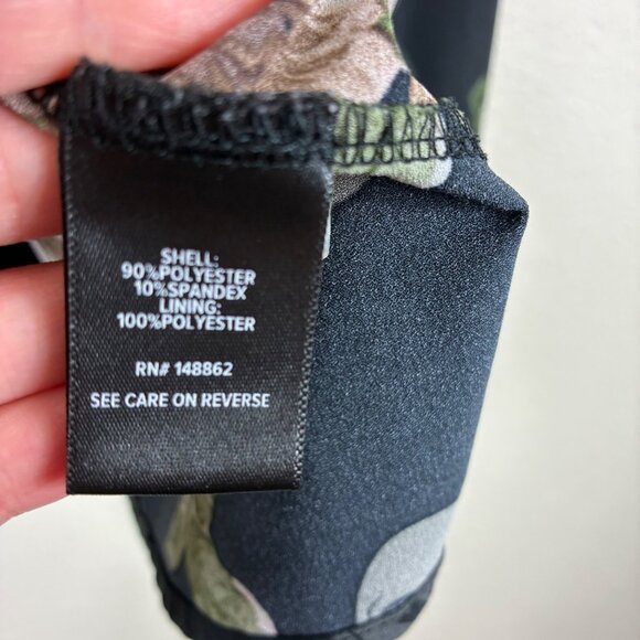 Torrid Peplum Crepe Sweetheart Neck Top Skull Floral Size 1X Whimsigoth - Picture 8 of 11